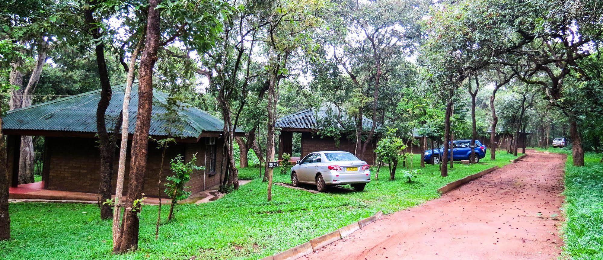 Hotel Woodlands Lilongüe Exterior foto