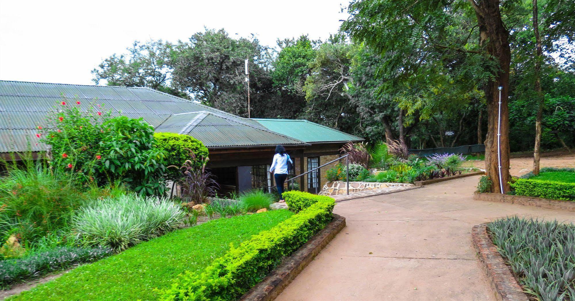 Hotel Woodlands Lilongüe Exterior foto